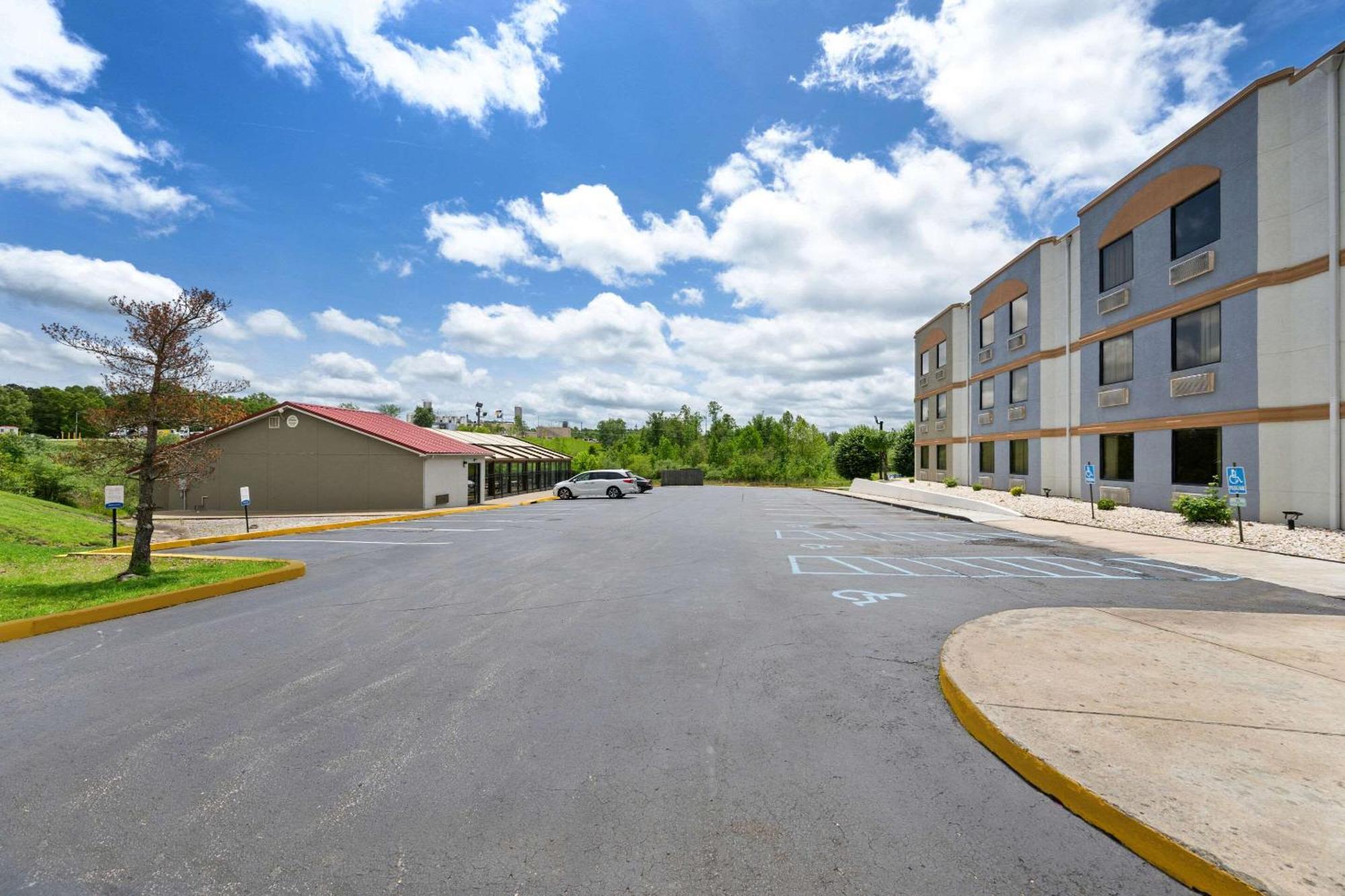 Econo Lodge London Zewnętrze zdjęcie